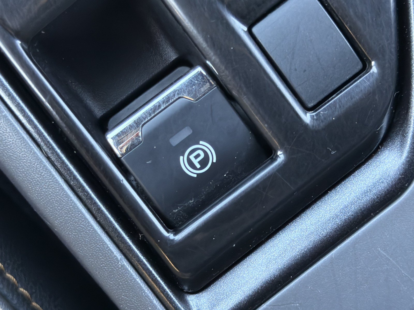Certified 2024 Subaru Crosstrek 2.5i Wilderness w/ Crosstrek Mirror Package AWD/4WD image 30