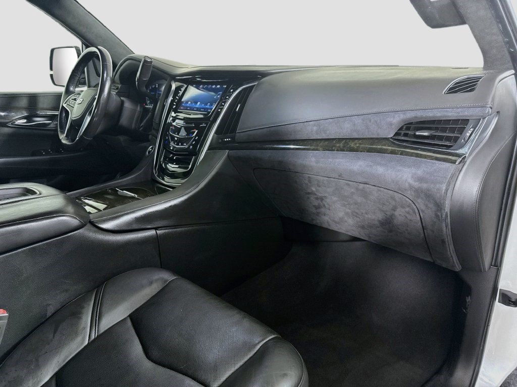 Used 2019 Cadillac Escalade Platinum AWD/4WD image 29