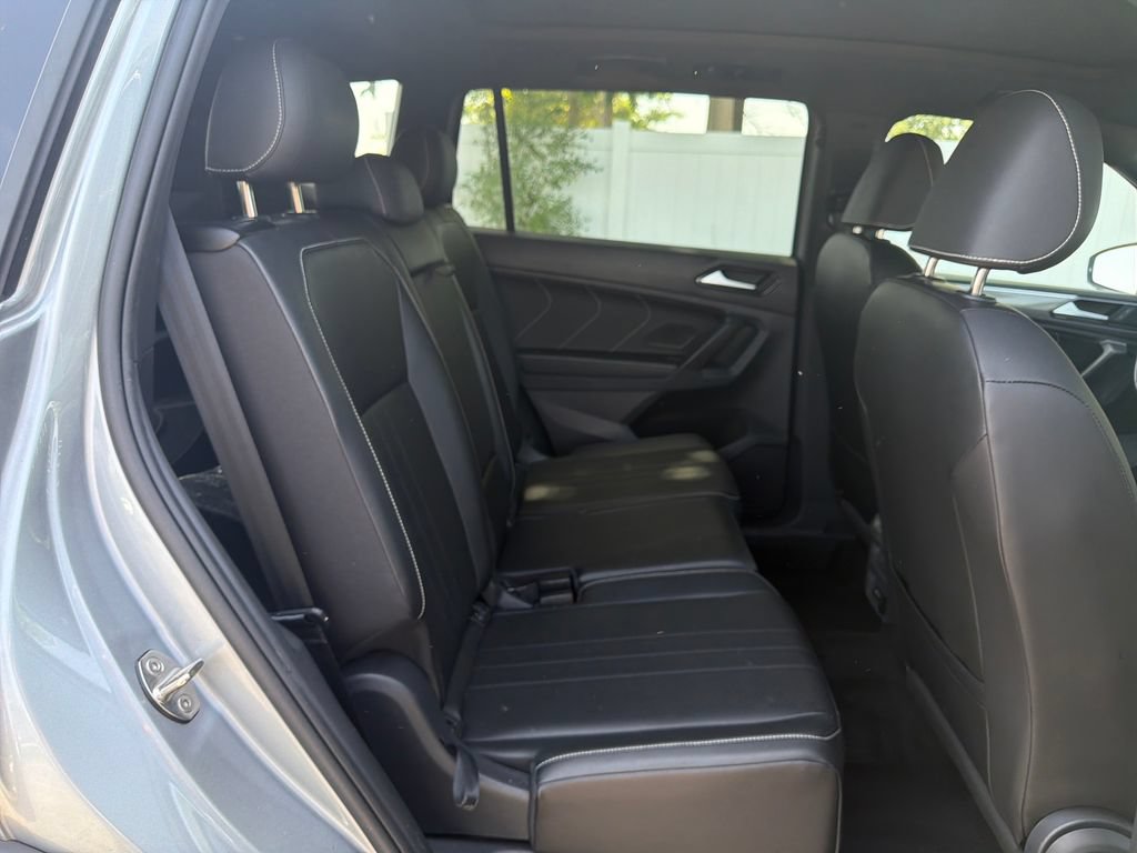 Used 2023 Volkswagen Tiguan SE R-Line FWD image 50