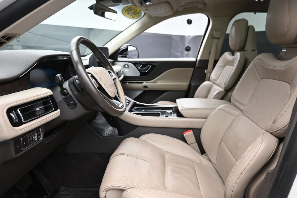 Used 2020 Lincoln Aviator Reserve w/ Equipment Group 202A AWD/4WD image 17