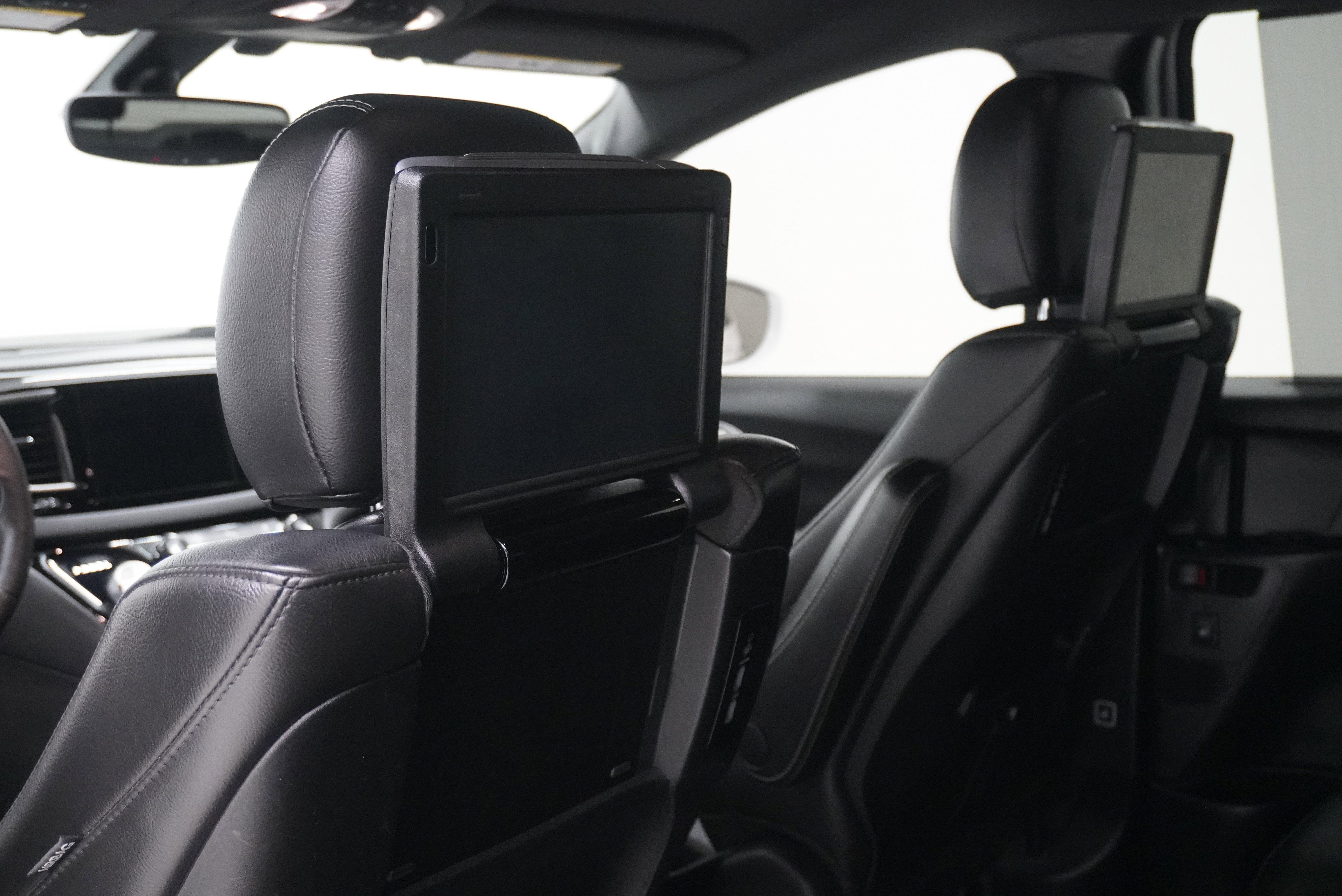 Used 2020 Chrysler Pacifica Touring-L Plus image 13