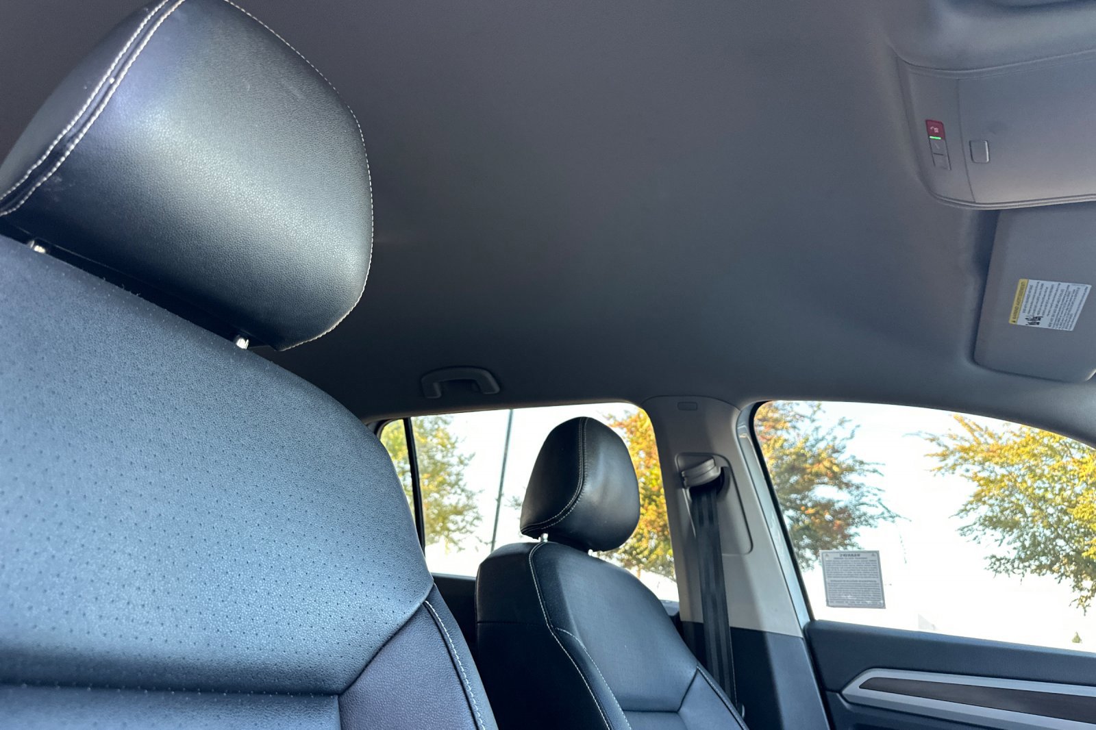 Certified 2021 Volkswagen Atlas SE image 18