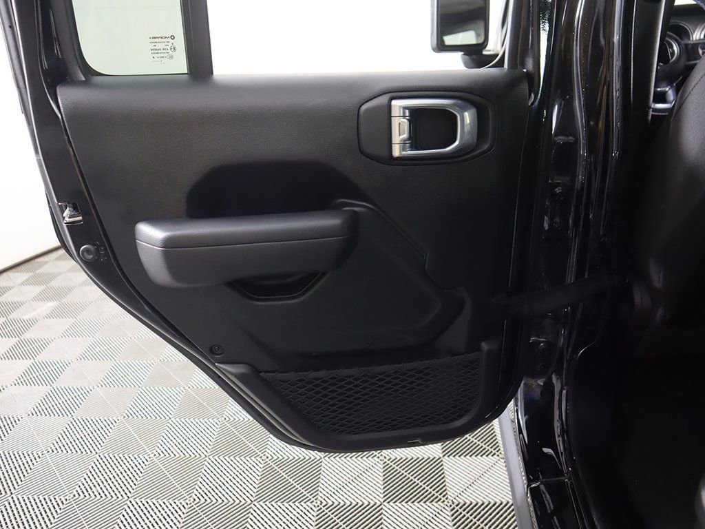 Used 2022 Jeep Wrangler Unlimited Rubicon 4xe image 19