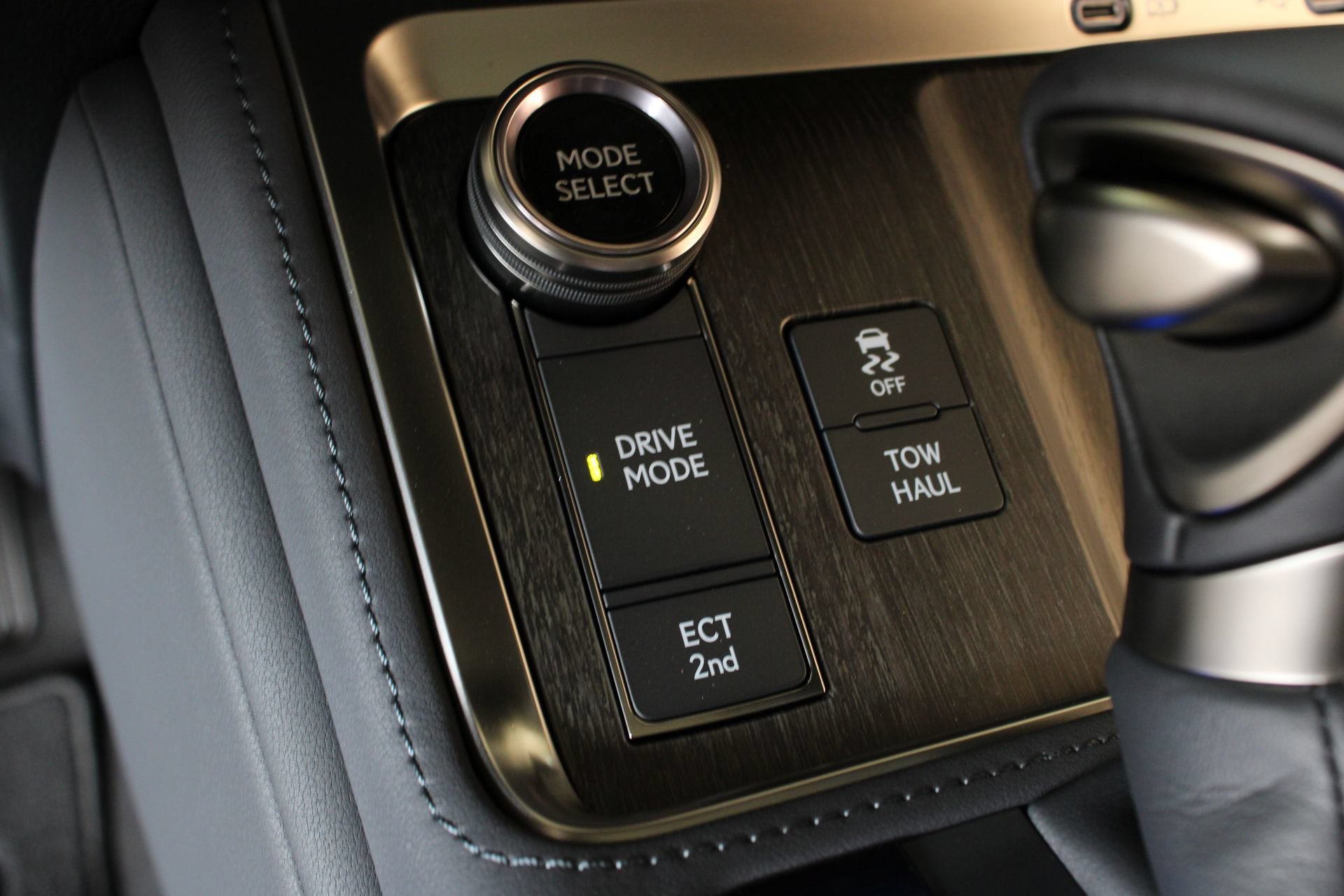 Used 2026 Lexus GX 550 AWD/4WD image 12