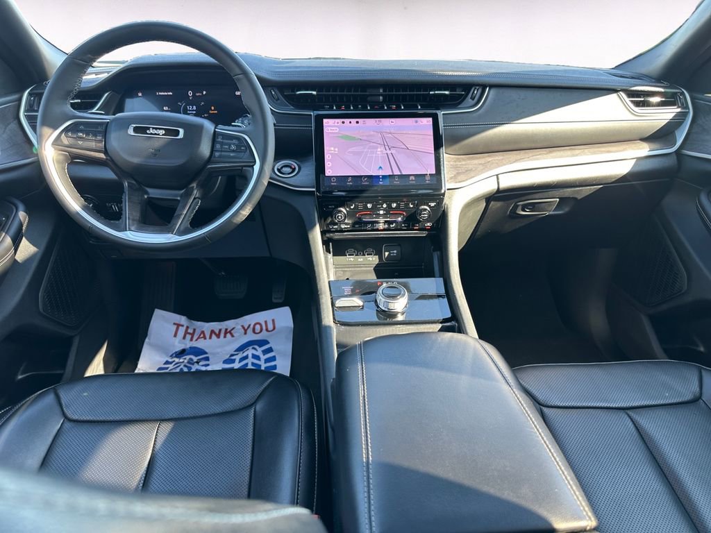 Used 2024 Jeep Grand Cherokee L Limited w/ Luxury Tech Group II image 10