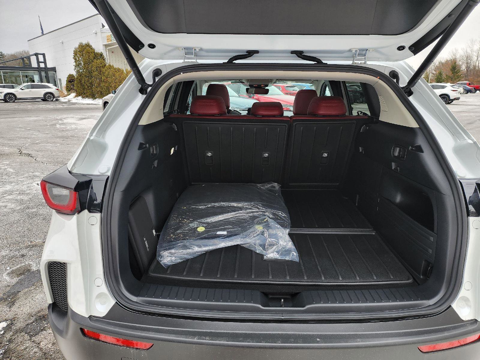 Certified 2025 MAZDA CX-50 AWD 2.5 Hybrid w/ Weather Package image 28