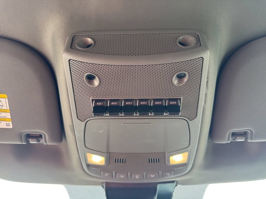 Used 2022 Ford F550 4x4 Regular Cab Super Duty w/ XLT Value Package image 39