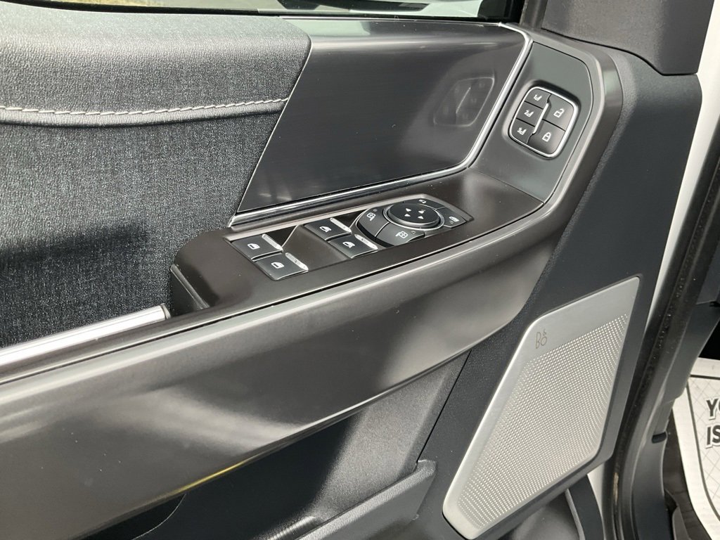 Used 2024 Ford F150 Lariat w/ Equipment Group 502A High image 20