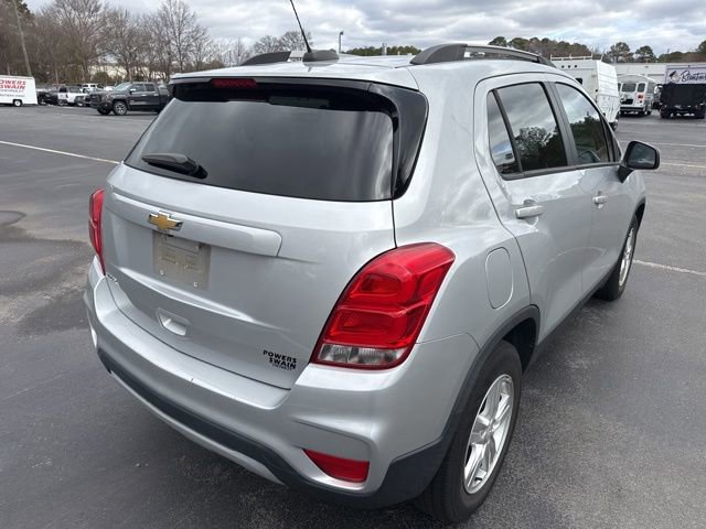 Used 2021 Chevrolet Trax LT w/ LT Convenience Package image 5