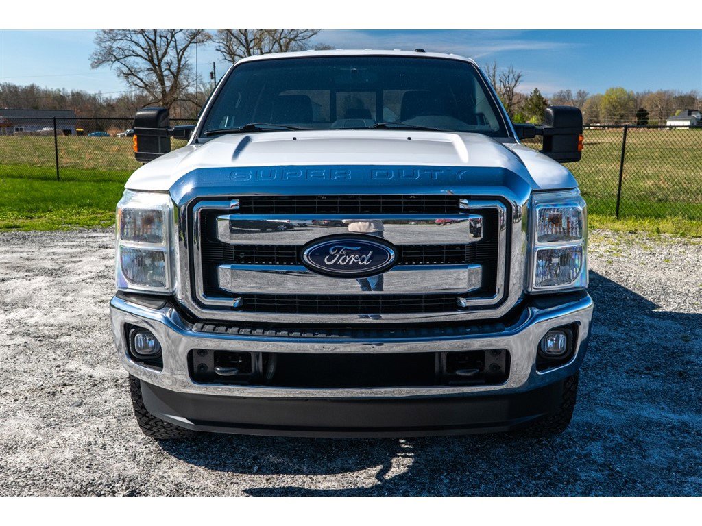 Used 2014 Ford F250 Lariat w/ Lariat Interior Package image 3