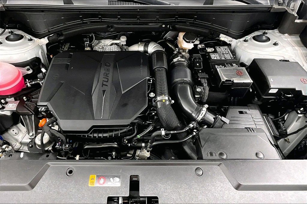 Used 2025 Hyundai Santa Fe SE image 10