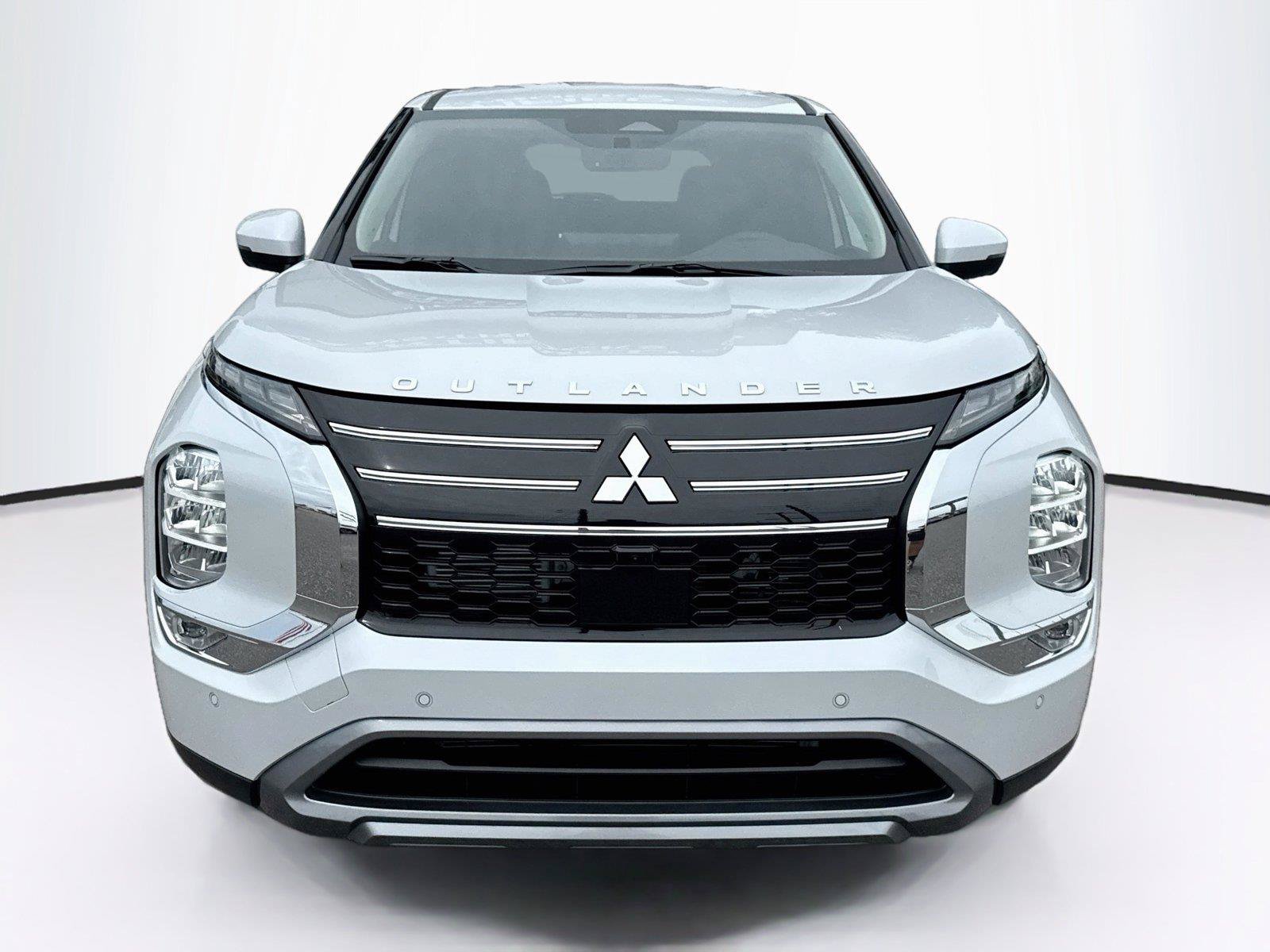 New 2026 Mitsubishi Outlander SE FWD image 8