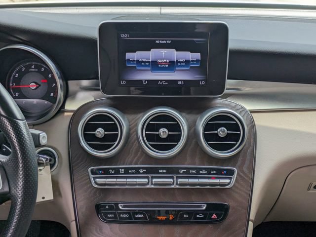 Used 2018 Mercedes-Benz GLC 300 4MATIC image 18