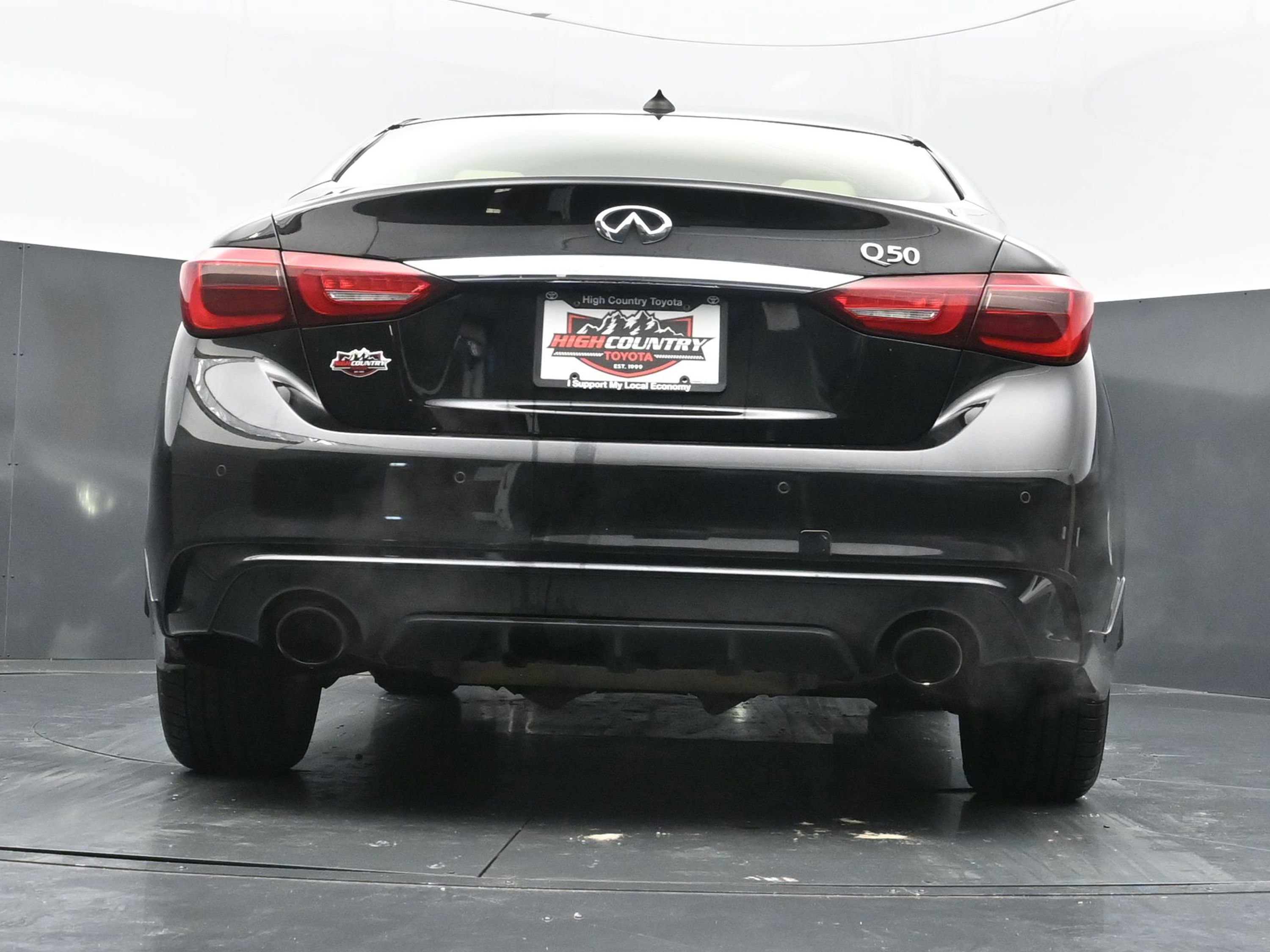 Used 2018 INFINITI Q50 Luxe w/ Sensory Package (Luxe) RWD image 39