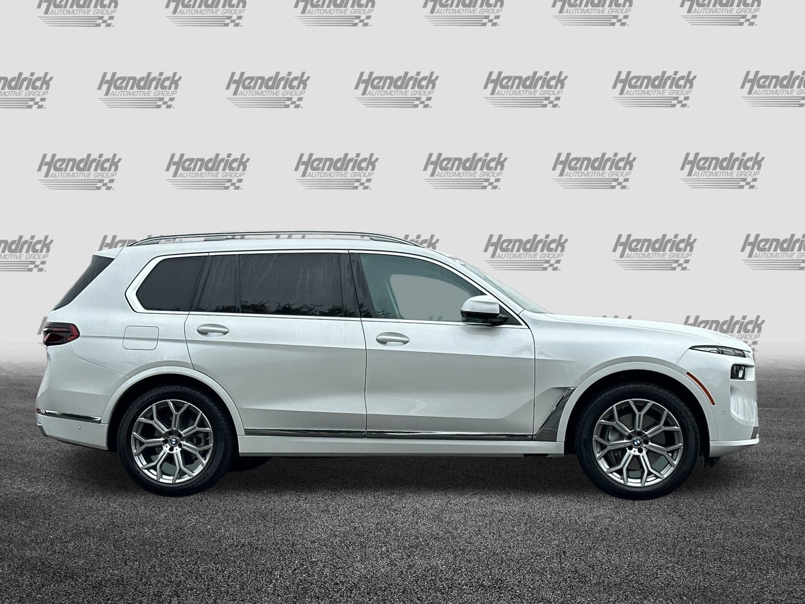 Used 2026 BMW X7 xDrive40i image 3