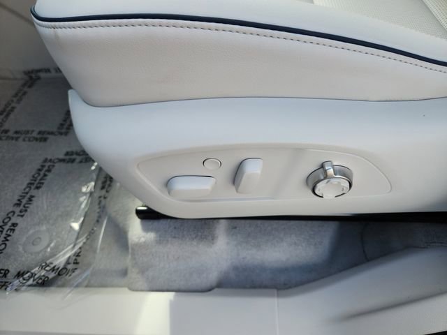 New 2026 Buick Enclave Avenir w/ Super Cruise Package FWD image 20