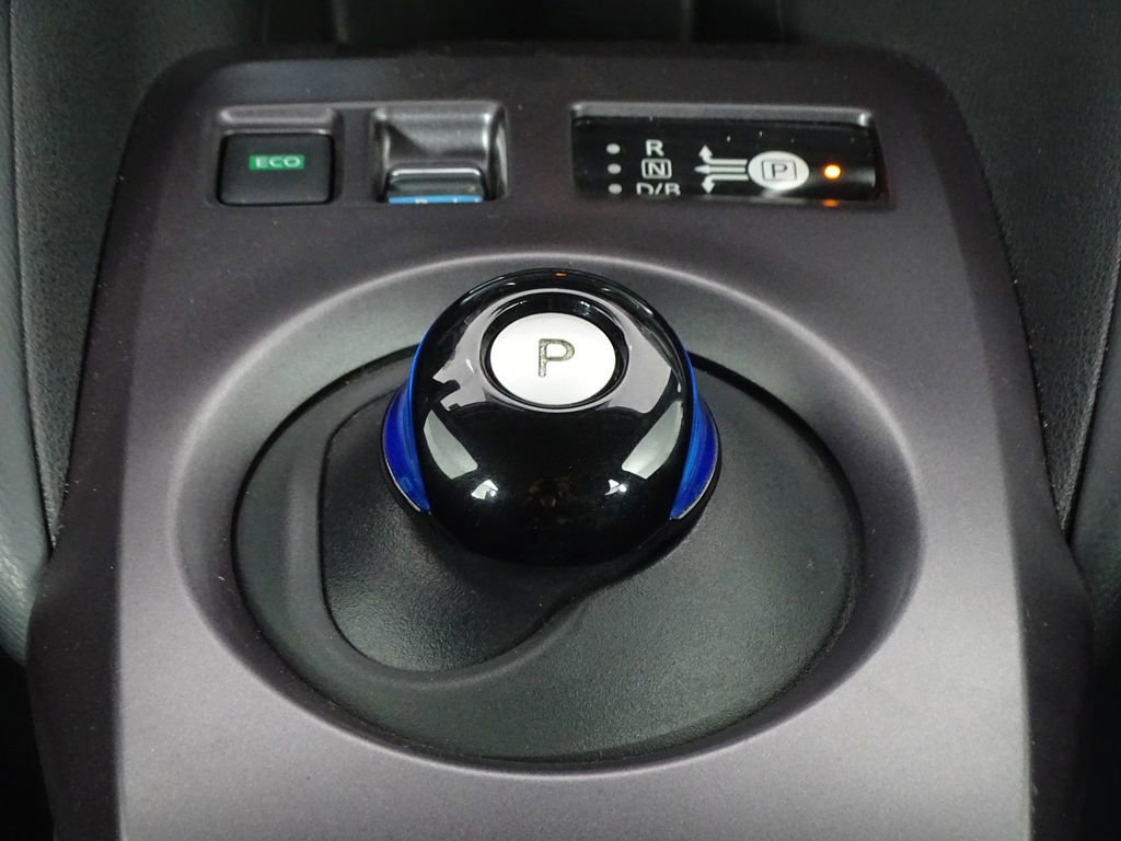 Used 2023 Nissan Leaf S image 37