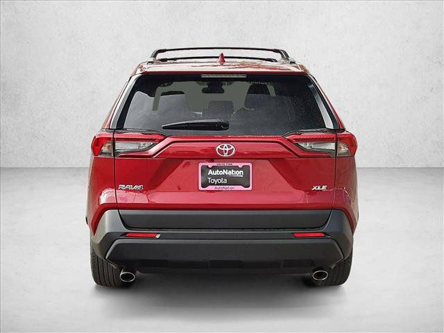 Used 2019 Toyota RAV4 XLE w/ Convenience Package FWD image 8