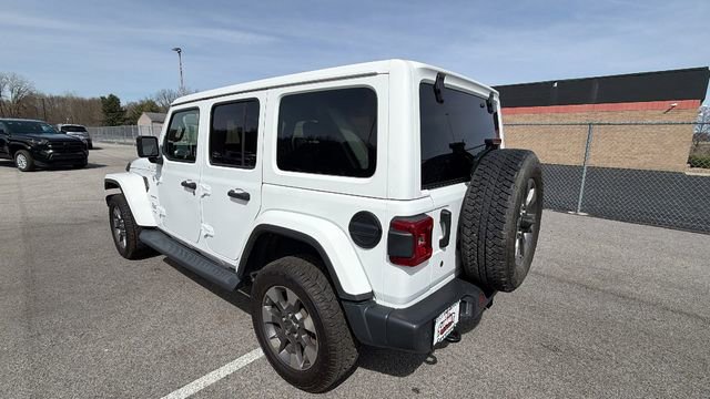 Used 2019 Jeep Wrangler Unlimited Sahara image 3
