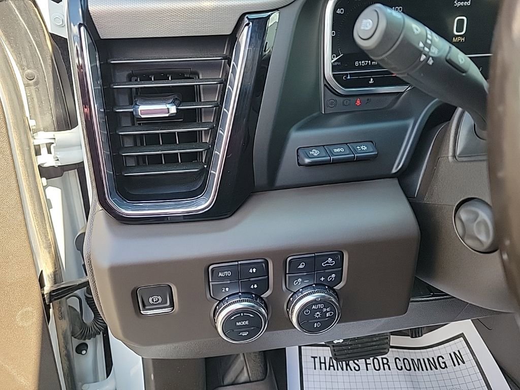 Used 2022 GMC Sierra 1500 Denali w/ Technology Package AWD/4WD image 11