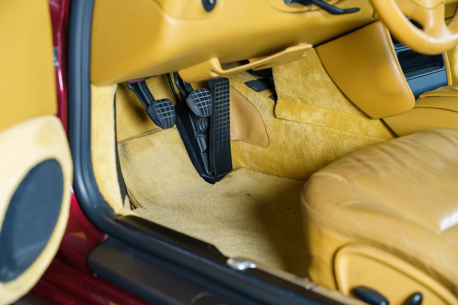 Used 2000 Porsche 911 Carrera image 69