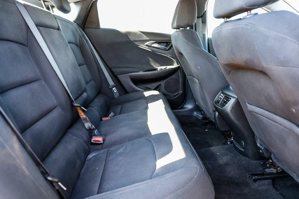 Used 2020 Chevrolet Malibu LT FWD image 31