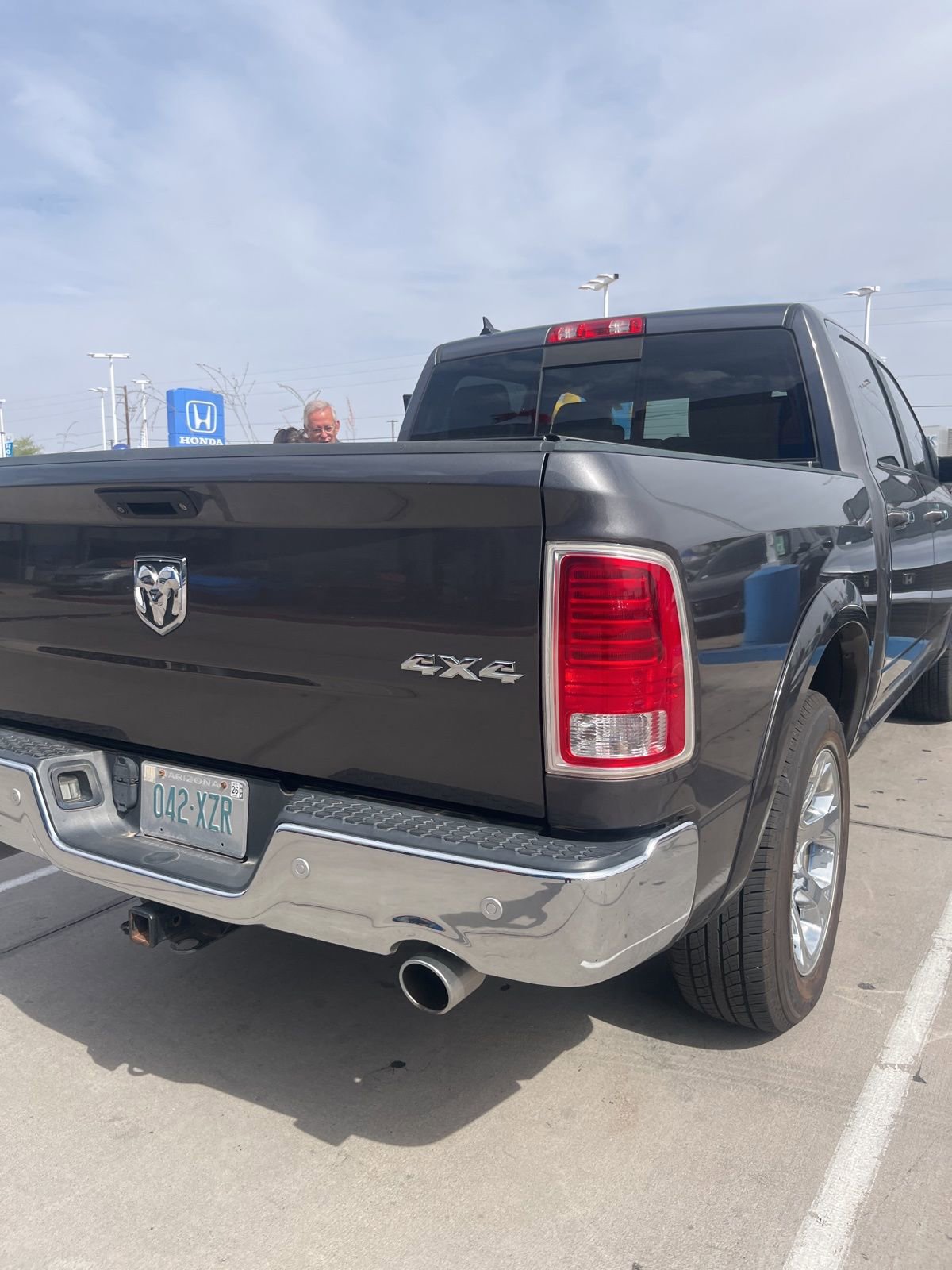 Used 2017 RAM 1500 Laramie image 7