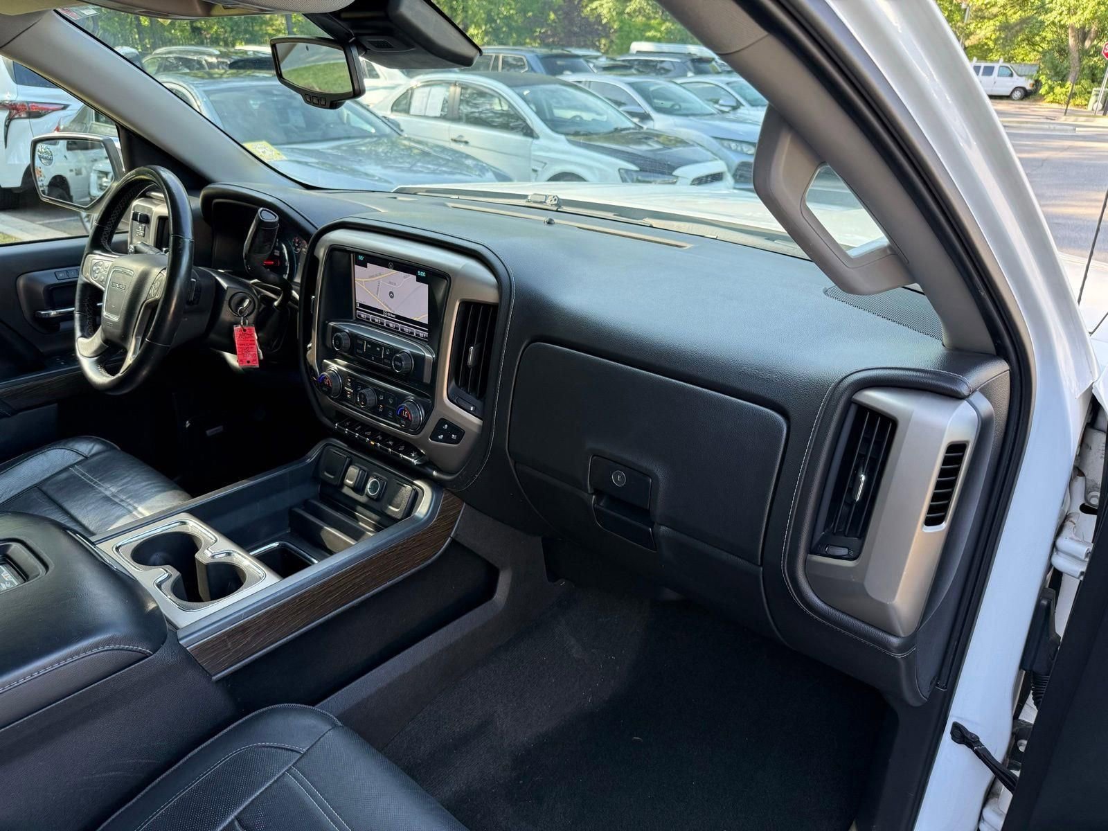 Used 2017 GMC Sierra 1500 Denali w/ Denali Ultimate Package AWD/4WD image 30