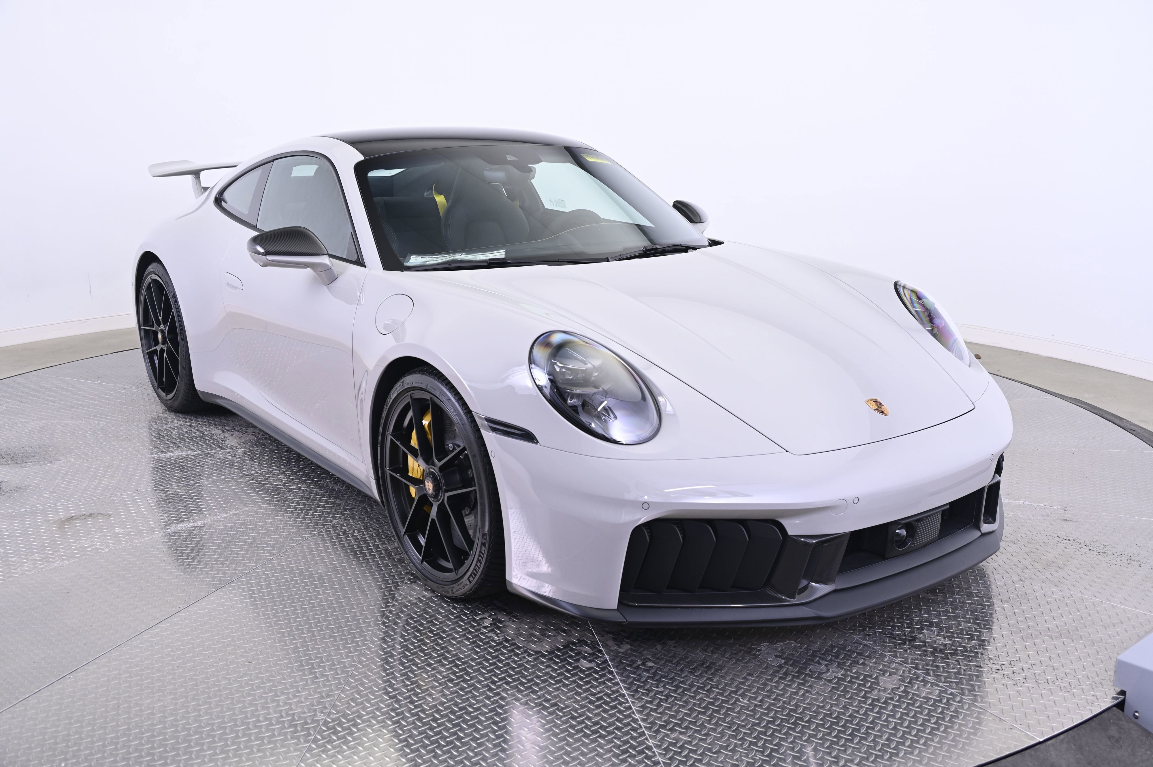 Certified 2026 Porsche 911 Carrera GTS image 9