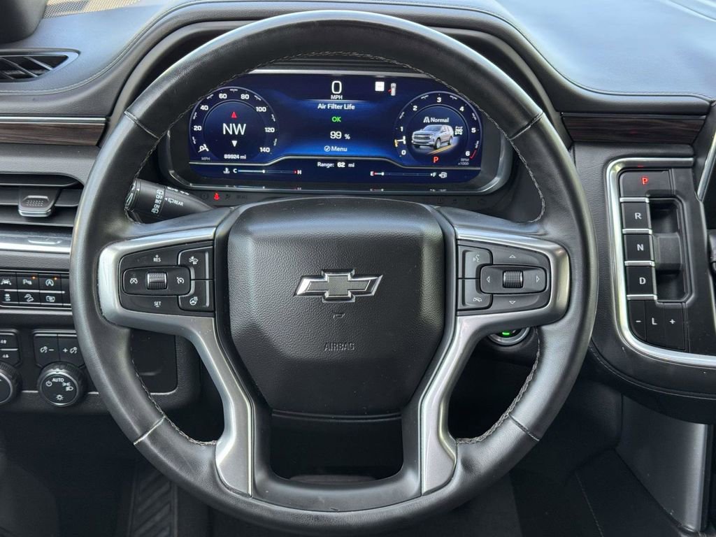 Used 2023 Chevrolet Tahoe Z71 w/ Luxury Package AWD/4WD image 11