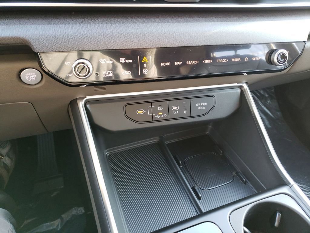 New 2026 Kia Carnival EX FWD image 24