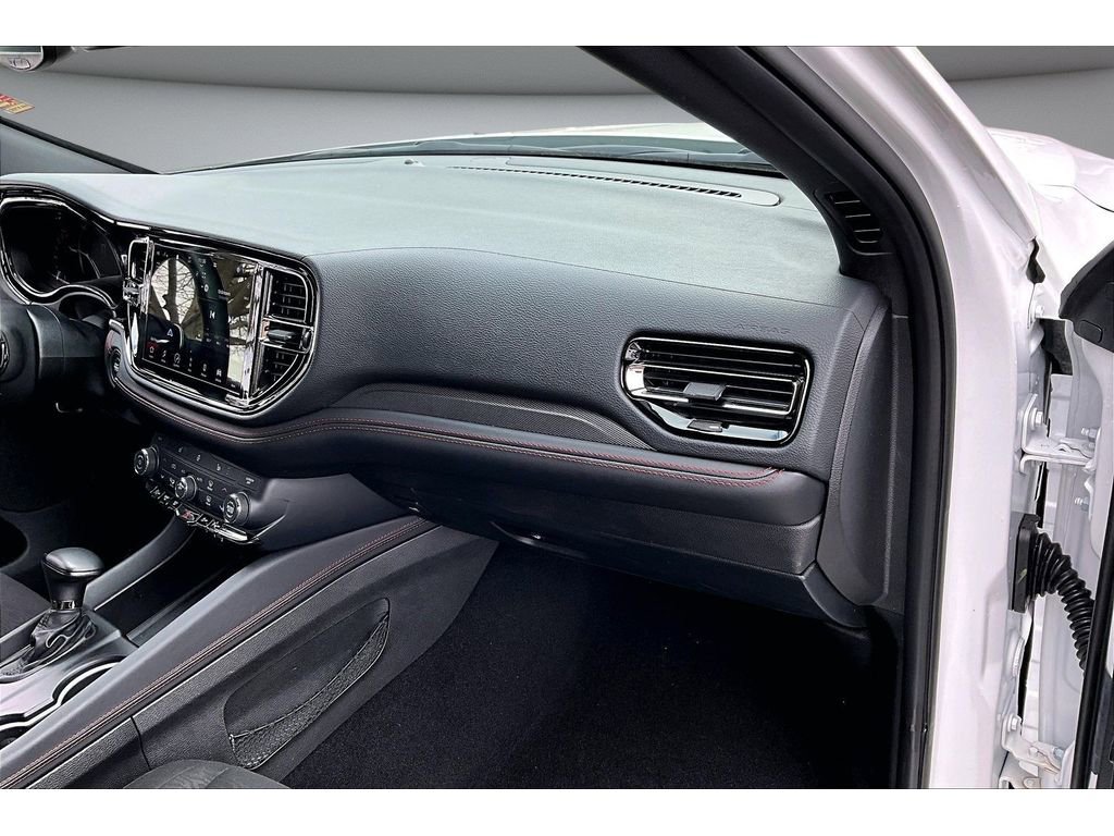 Certified 2025 Dodge Durango GT image 18
