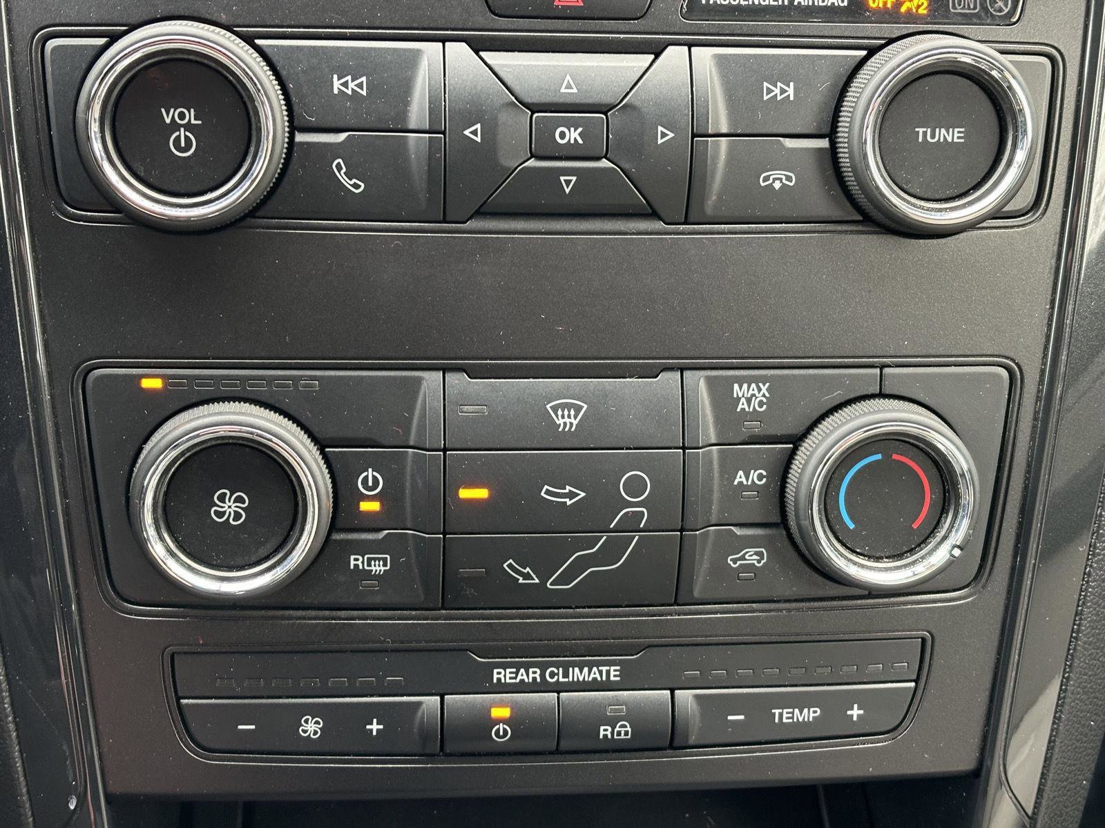 Used 2018 Ford Explorer 4WD image 9