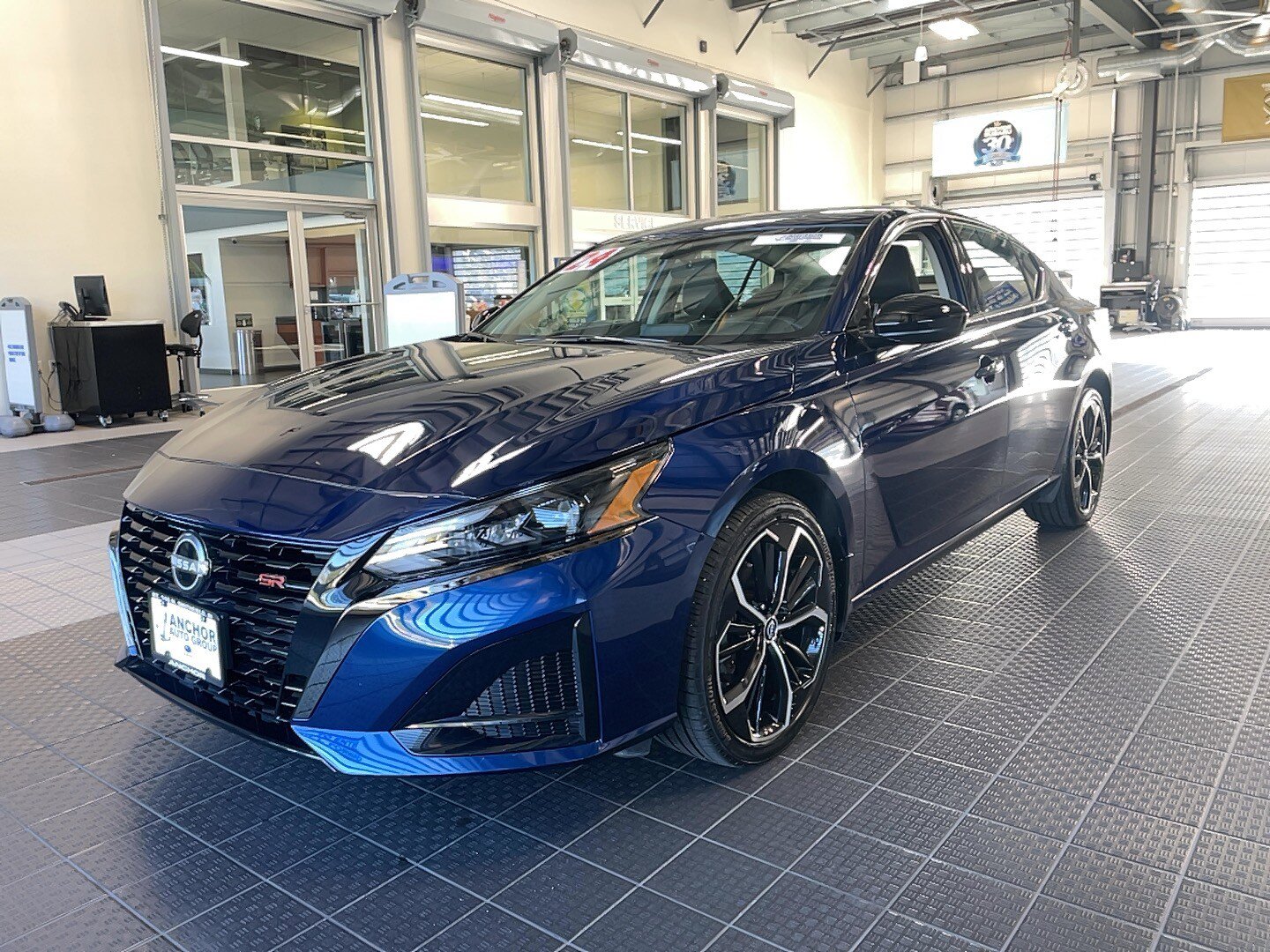 Used 2024 Nissan Altima 2.5 SR image 3