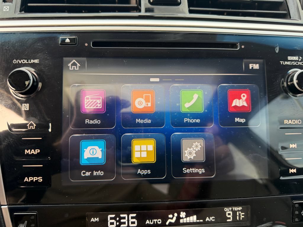 Used 2018 Subaru Outback 3.6R Limited AWD/4WD image 9