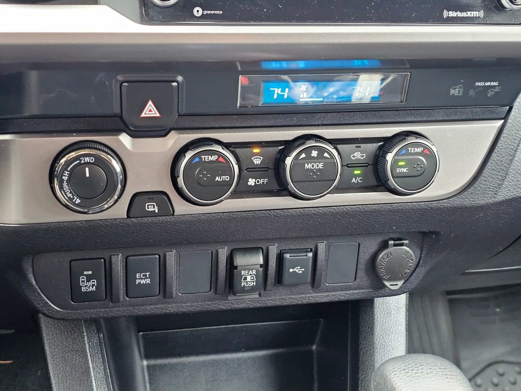 Used 2021 Toyota Tacoma SR5 w/ Trail Edition image 14