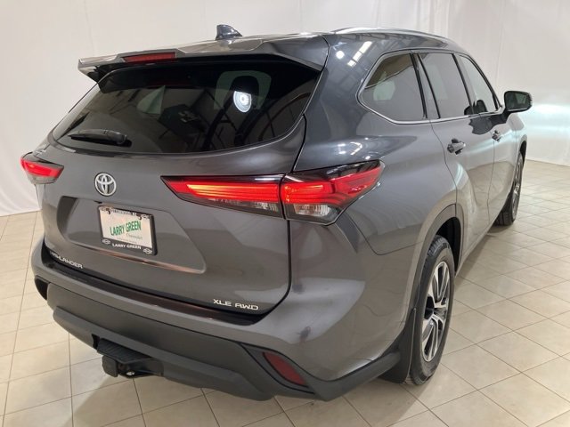 Used 2020 Toyota Highlander XLE image 5