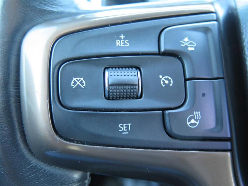 Used 2022 Chevrolet Silverado 1500 High Country w/ Technology Package image 13