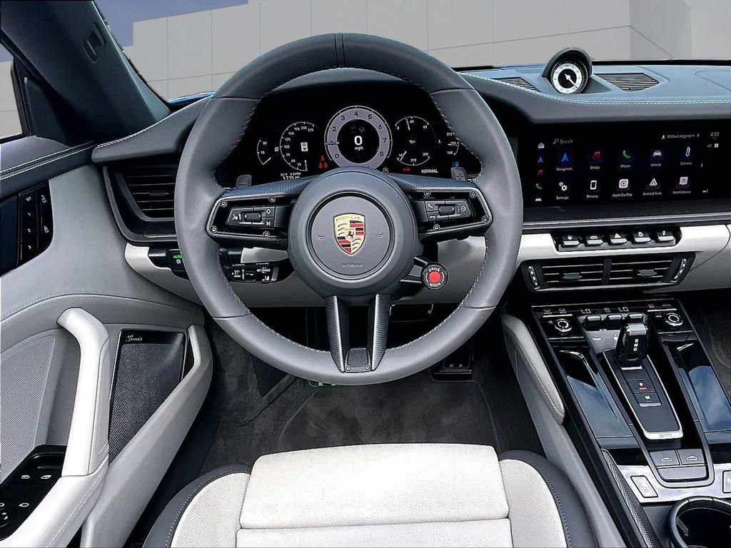 Certified 2026 Porsche 911 Targa 4 GTS AWD/4WD image 13