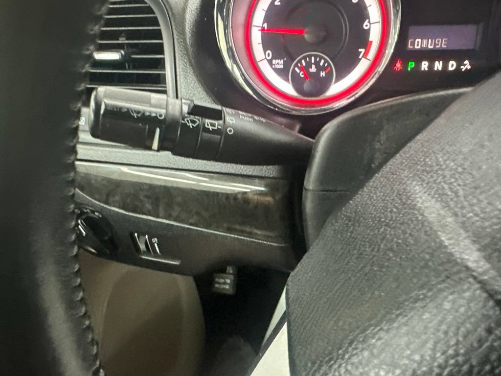 Used 2012 Dodge Grand Caravan SXT w/ Entertainment Group 1 FWD image 44