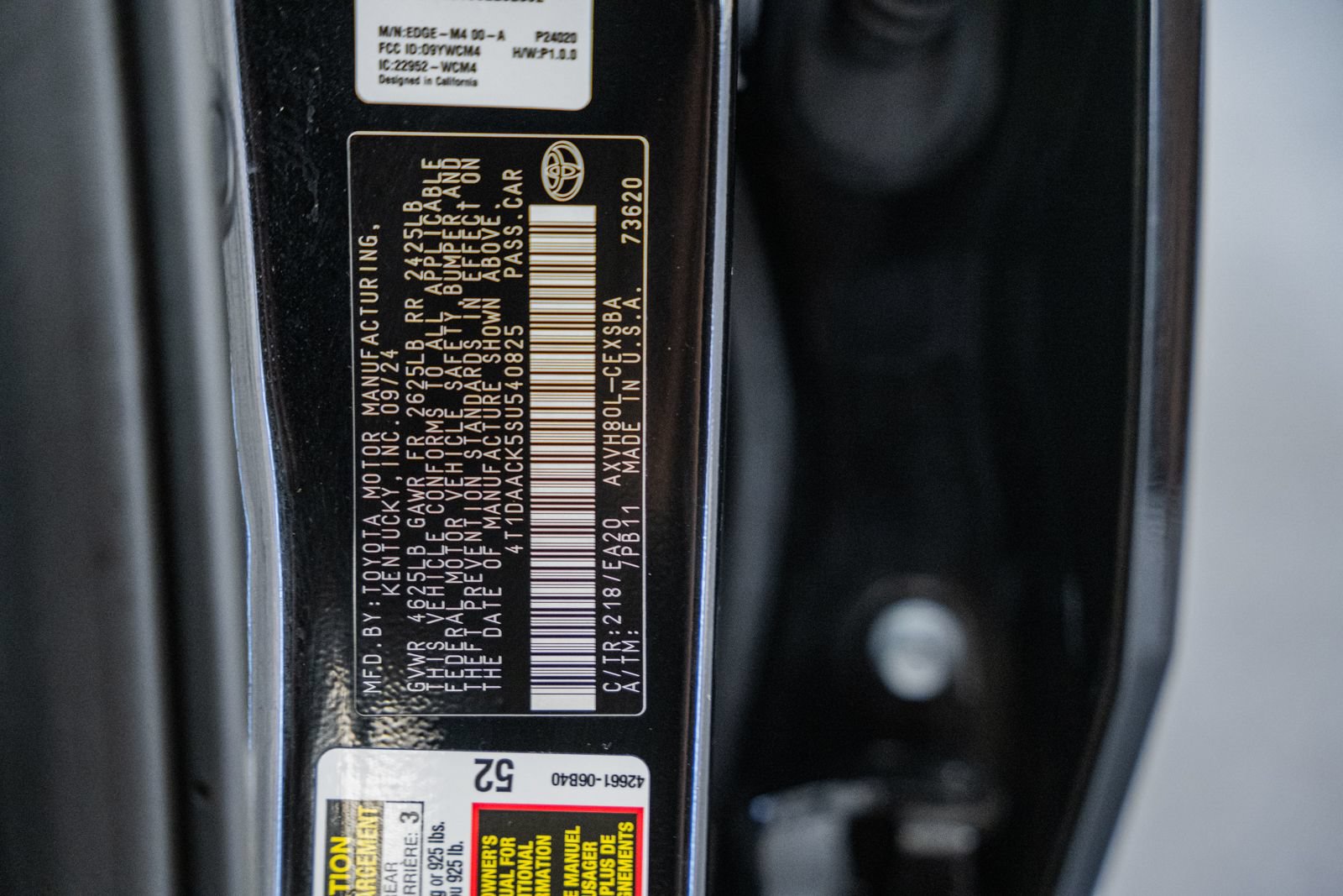 Used 2025 Toyota Camry SE FWD image 39