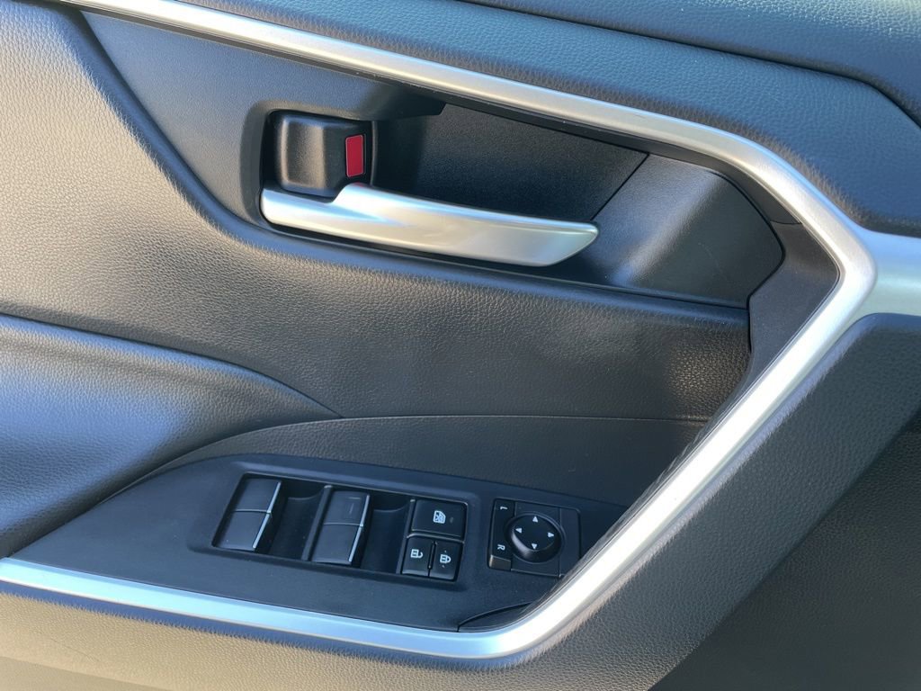 Used 2019 Toyota RAV4 XLE Premium w/ All Weather Liner Package image 10