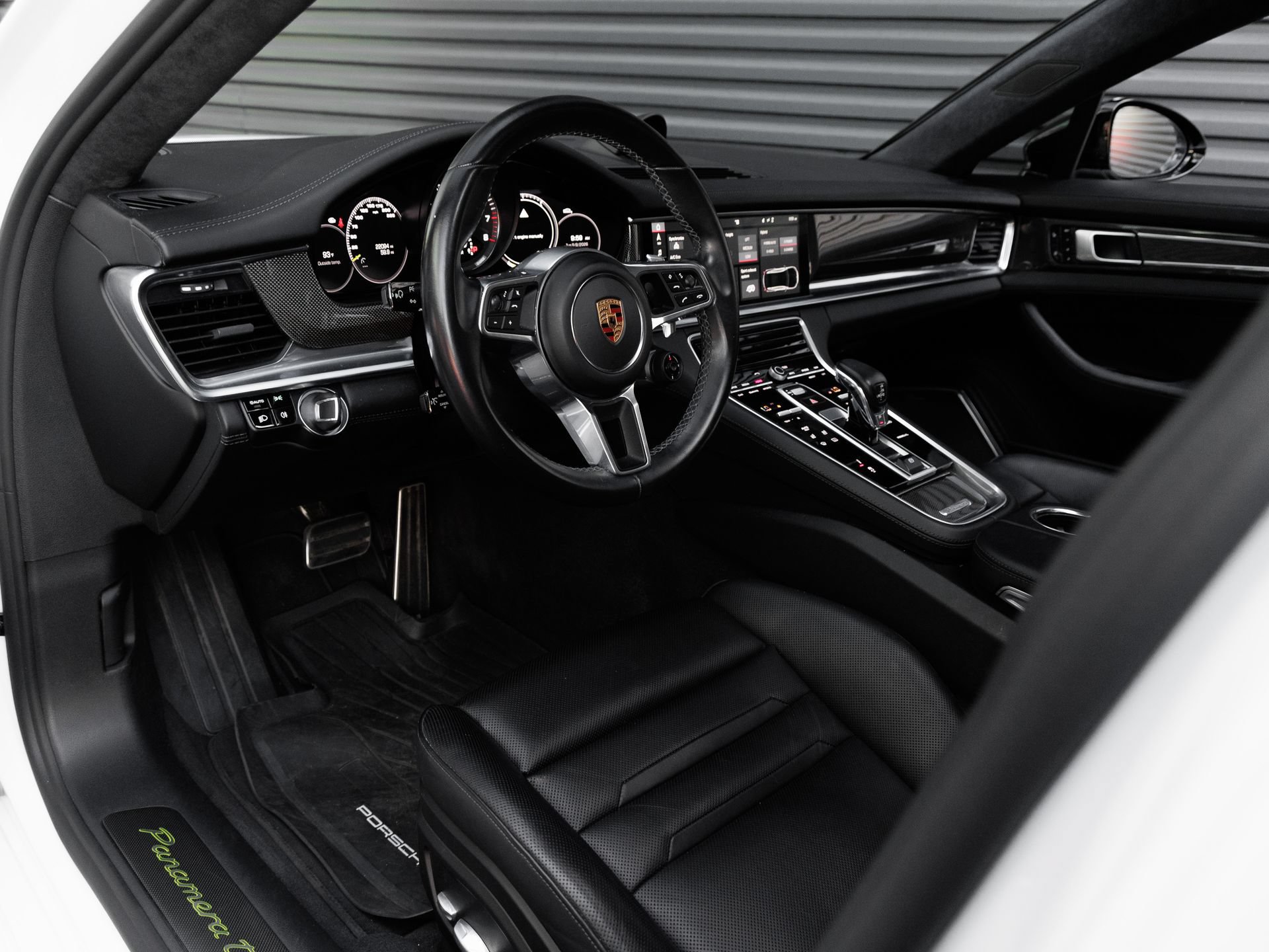 Certified 2018 Porsche Panamera Turbo S AWD/4WD image 4