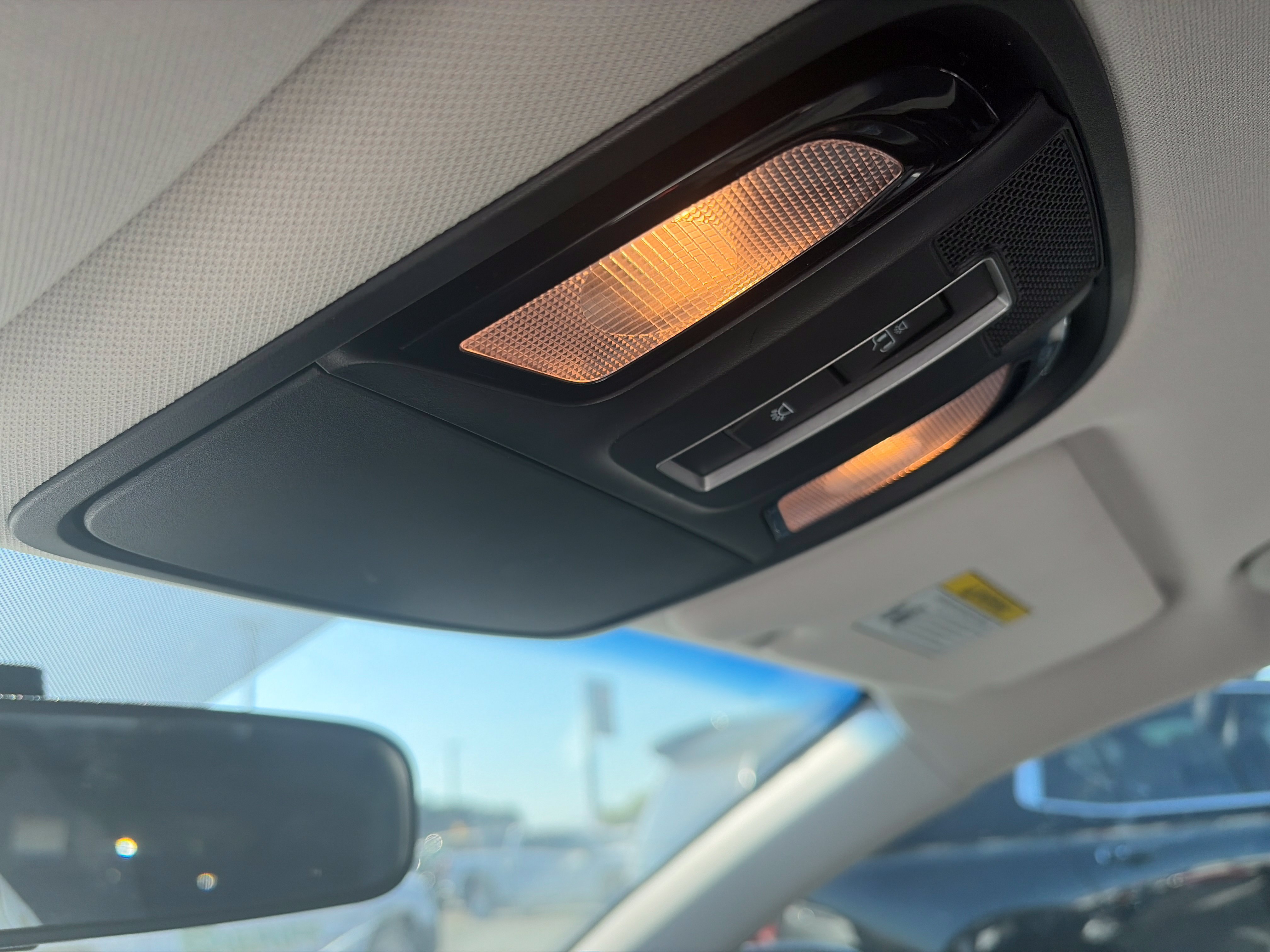 Used 2019 Kia Sorento L FWD image 22