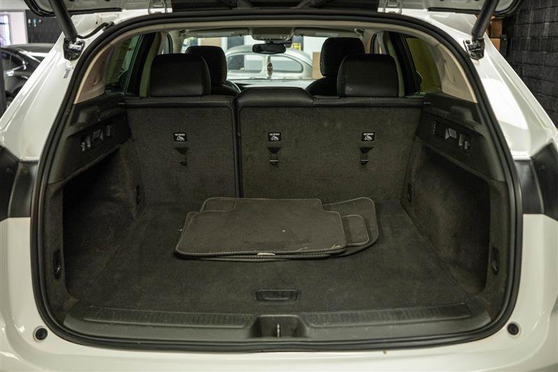 Used 2023 Buick Envision Preferred FWD image 7