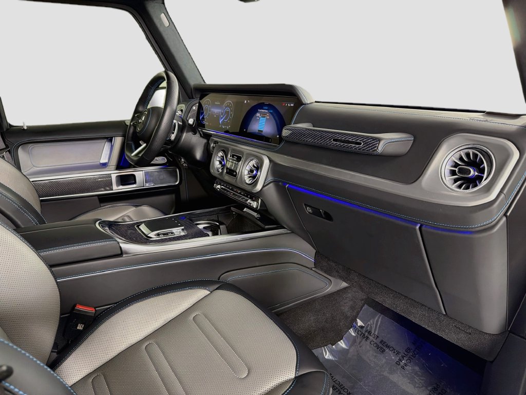 Used 2025 Mercedes-Benz G 580 w/ EQ Technology image 32