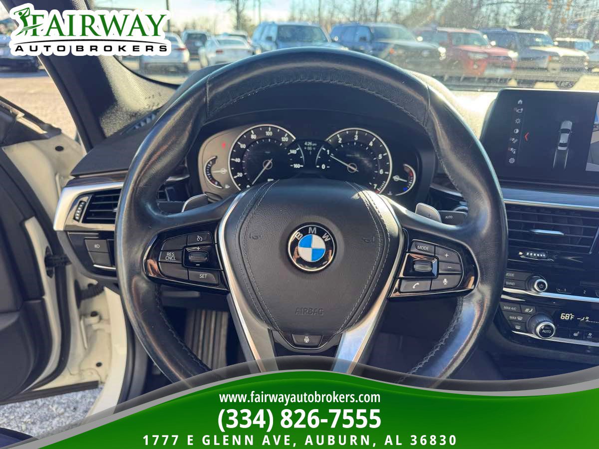 Used 2018 BMW 530i xDrive AWD/4WD image 17