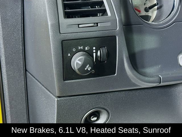 Used 2010 Dodge Challenger SRT8 w/ Special Edition Group image 10