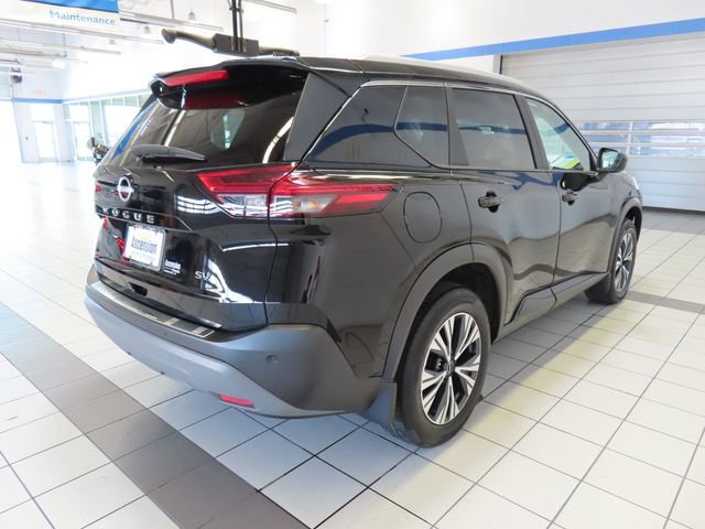 Used 2023 Nissan Rogue SV w/ SV Premium B Package image 13