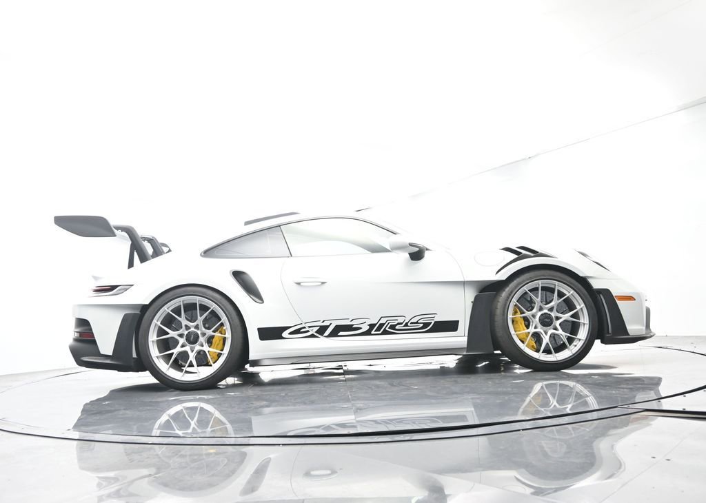 Used 2025 Porsche 911 GT3 RS RWD image 53